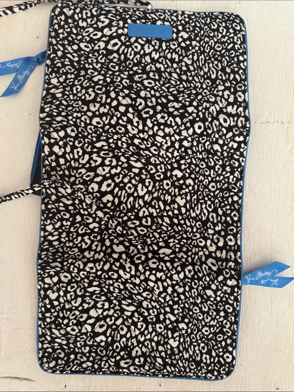 Vera Bradley Wrapped Up Jewelry Roll (Travel Case; Camocat Black/Blue)